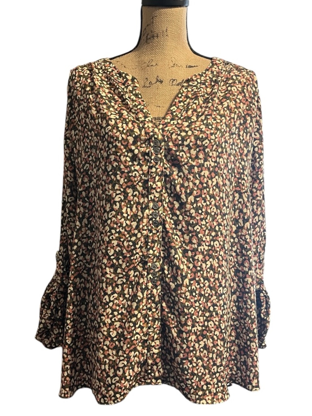 Zac & Rachel Olive Pink & Cream V-Neck Button Down Blouse & Embroidered Accents